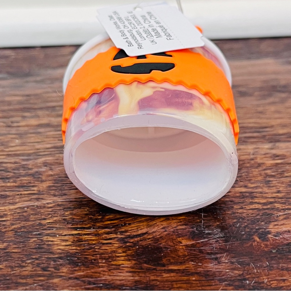 BATH & BODY WORKS Halloween Coffee Iced Latte Silicone Pocketbac Cover NWT - Picture 4 of 5